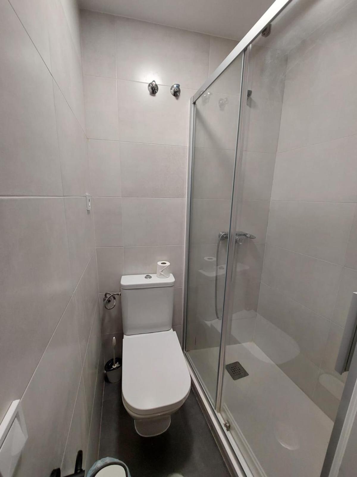 Habitaciones Universal Madrid Exterior foto